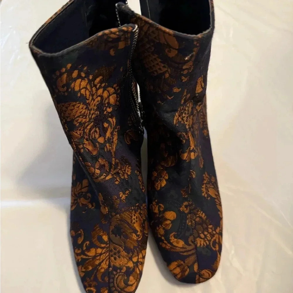 Anthropologie Farylrobin Century Ankle Boots Size 6 - Picture 9 of 11